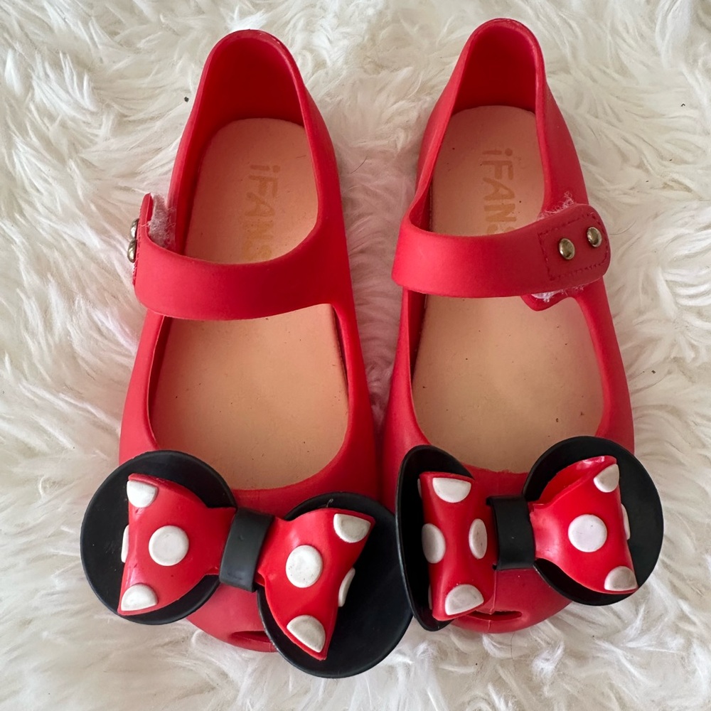 3x$20
iFANS Mini Mouse Mary Jane Shoes, Lightweight and Flexible, Size 8